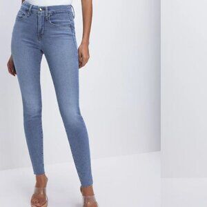 Good American GOOD LEGS SKINNY JEANS